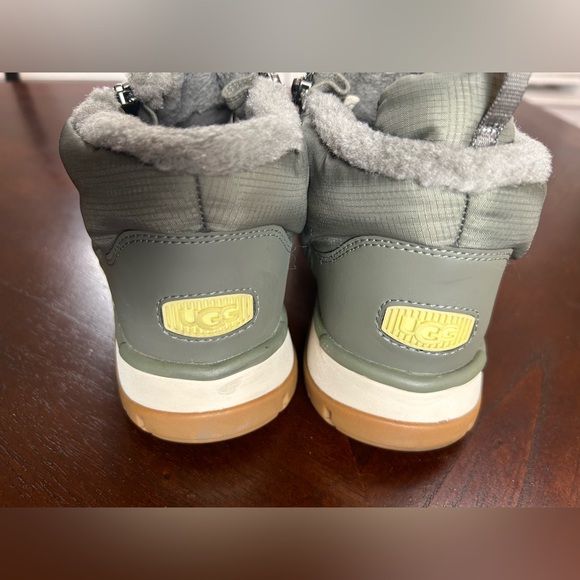 UGG SEAWEED WATERPROOF LAKESIDER ZIP PUFF SNEAKER BOOTS, WOMENS size 10 - Picture 3 of 9